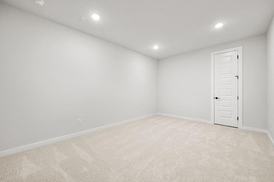Spacious, unfurnished interior of a new home in Lagos Reserve, Manor (Image 25). Spacious, unfurnished interior of a new home in Lagos Reserve, Manor (Image 25).