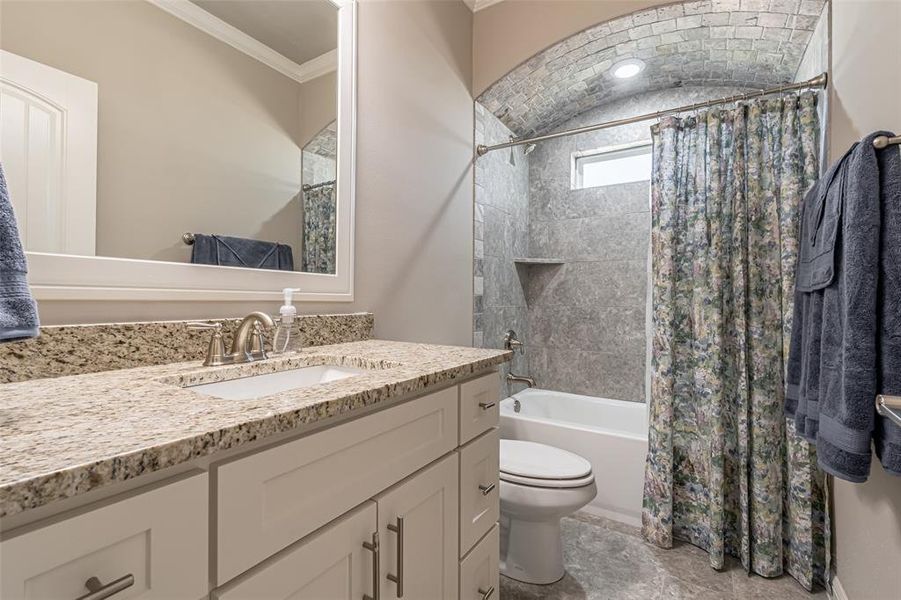 Furnished interior view inside a new home in , Stephenville (Image 16).