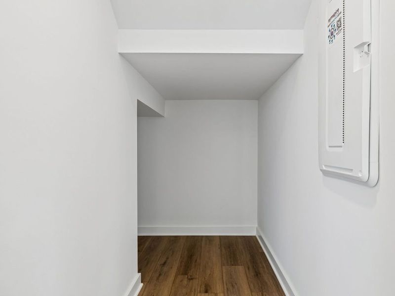 Spacious, unfurnished interior of a new home in Sage Farms, White House (Image 23).