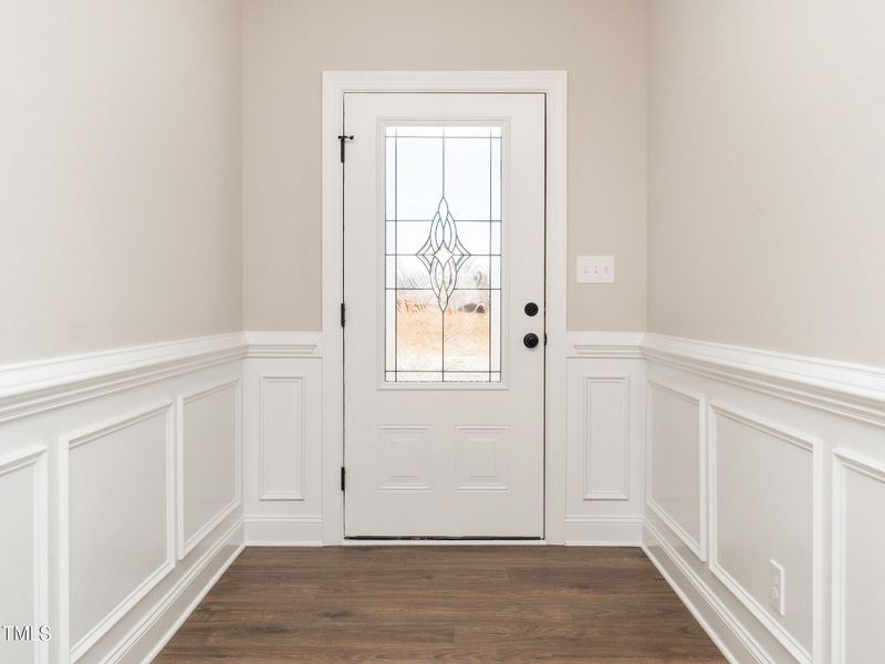 03 2374_WhelenDr Entry