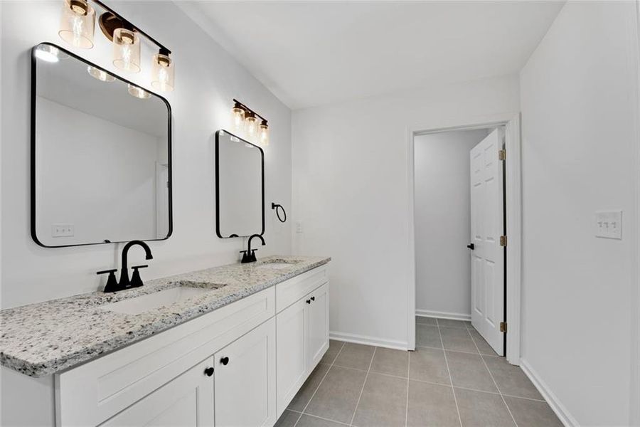 Furnished interior view inside a new home in , Ellenwood (Image 14).