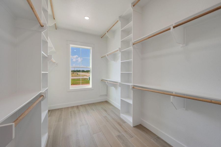 Spacious, unfurnished interior of a new home in , College Station (Image 24).