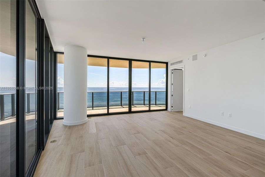 Spacious, unfurnished interior of a new home in , Pompano Beach (Image 38). Spacious, unfurnished interior of a new home in , Pompano Beach (Image 38).