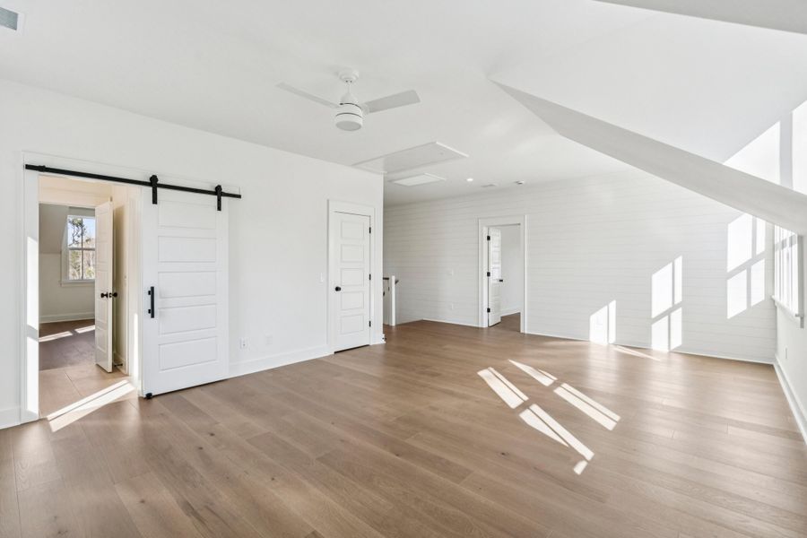 Spacious, unfurnished interior of a new home in , Johns Island (Image 23).