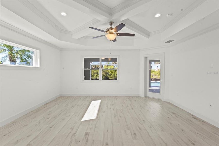 Spacious, unfurnished interior of a new home in , Port Charlotte (Image 28).