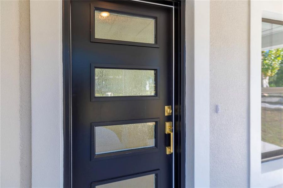 Exterior details and patio area of a home in , Lakeland (Image 31).
