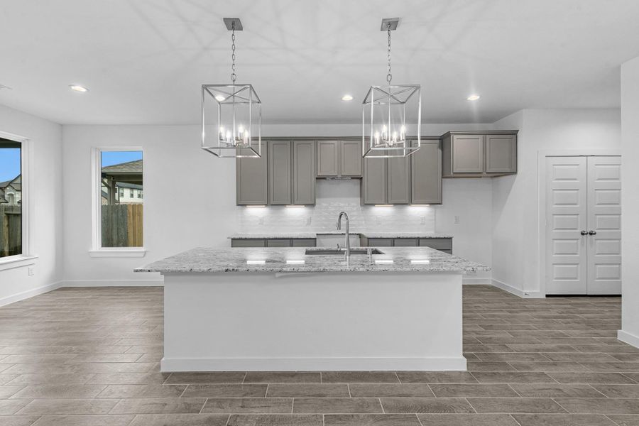 Furnished interior view inside a new home in Huntington Place, Rosharon (Image 6).