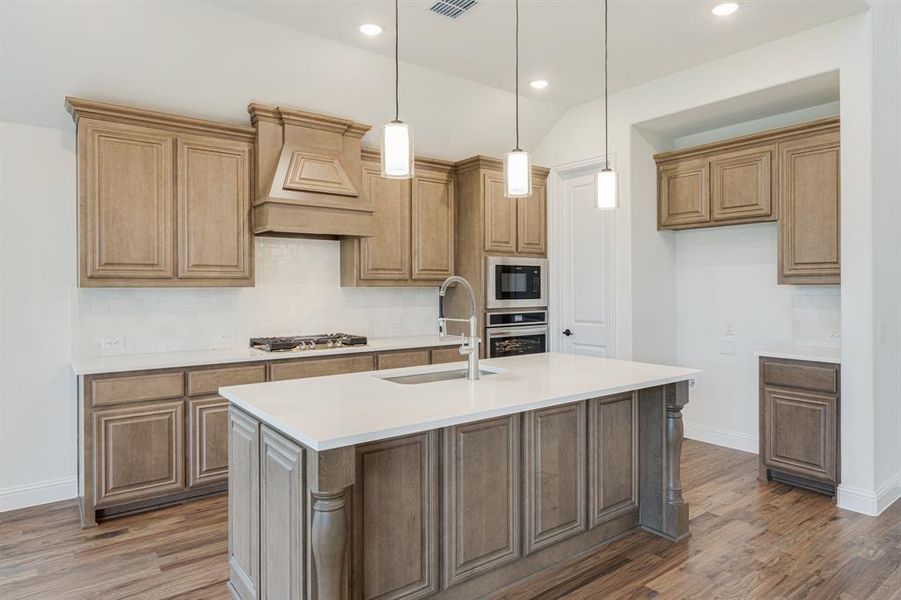 Furnished interior view inside a new home in Wildflower Ranch 60-65, Fort Worth (Image 7). Furnished interior view inside a new home in Wildflower Ranch 60-65, Fort Worth (Image 7).