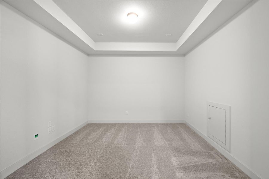 Spacious, unfurnished interior of a new home in Santa Rita Ranch, Liberty Hill (Image 27).