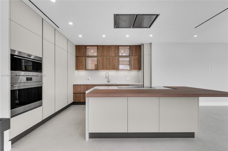 Furnished interior view inside a new home in , Key Biscayne (Image 8). Furnished interior view inside a new home in , Key Biscayne (Image 8).