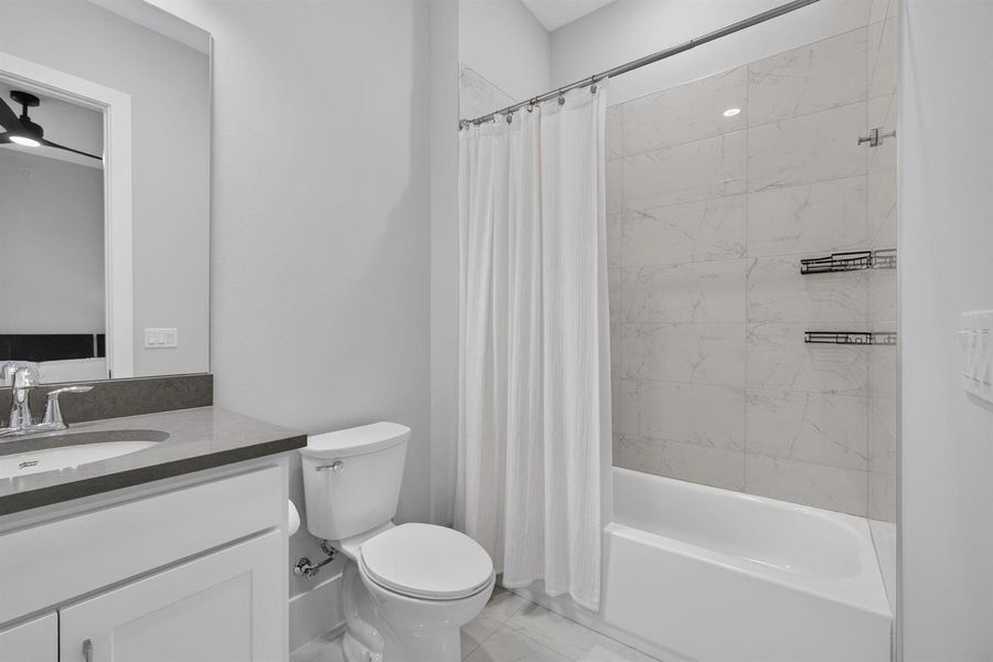 3rd Bathroom with Tub 3rd Bathroom with Tub