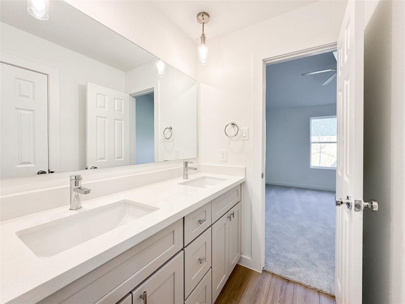 Furnished interior view inside a new home in , Conroe (Image 14).