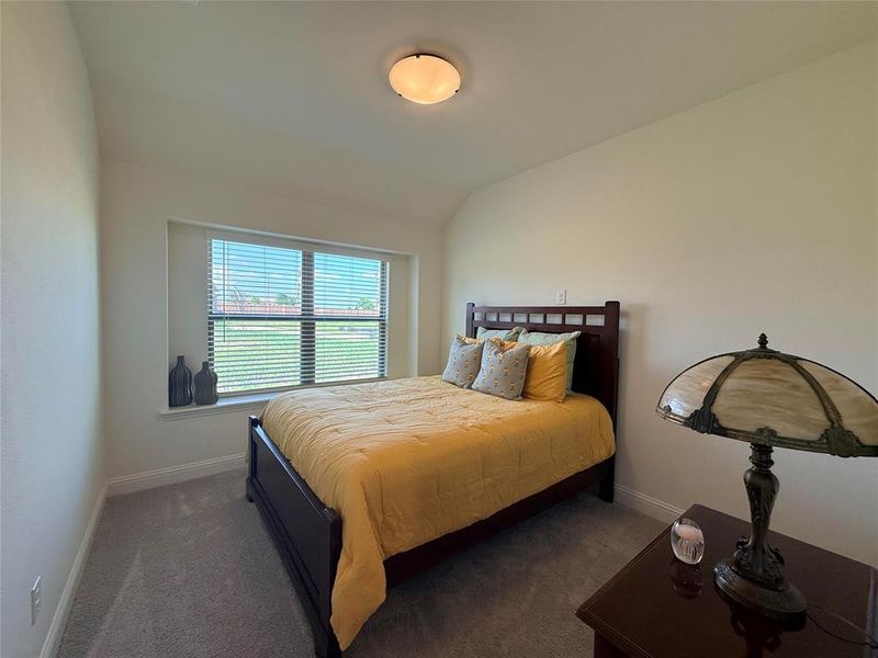 Recessed window featuring horizontal blinds Recessed window featuring horizontal blinds