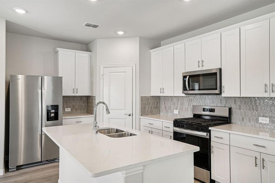 Photo is not of the actual home, but is an inspirational photo of builder’s model home and may depict options, furnishings, and/or decorator features that are not included. Photo is not of the actual home, but is an inspirational photo of builder’s model home and may depict options, furnishings, and/or decorator features that are not included.