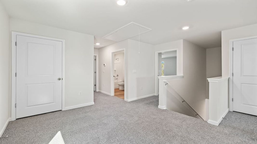 Spacious, unfurnished interior of a new home in Paddock Point, Roebuck (Image 17). Spacious, unfurnished interior of a new home in Paddock Point, Roebuck (Image 17).