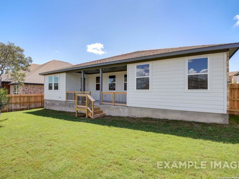 Exterior details and patio area of a home in Ladera, San Antonio (Image 2).