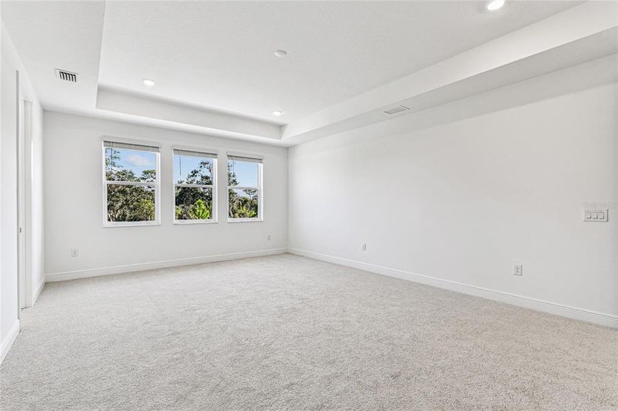 Spacious, unfurnished interior of a new home in Hawkstone, Sarasota (Image 31). Spacious, unfurnished interior of a new home in Hawkstone, Sarasota (Image 31).