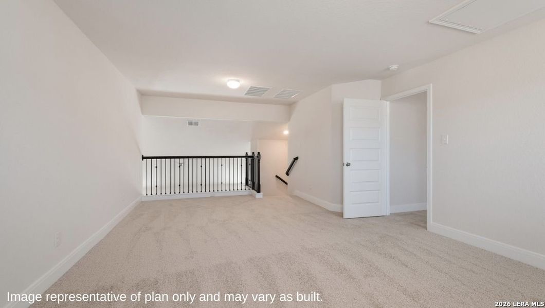 Spacious, unfurnished interior of a new home in , Cibolo (Image 13).