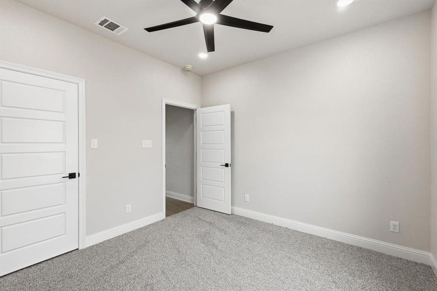 Spacious, unfurnished interior of a new home in , Bridgeport (Image 21).