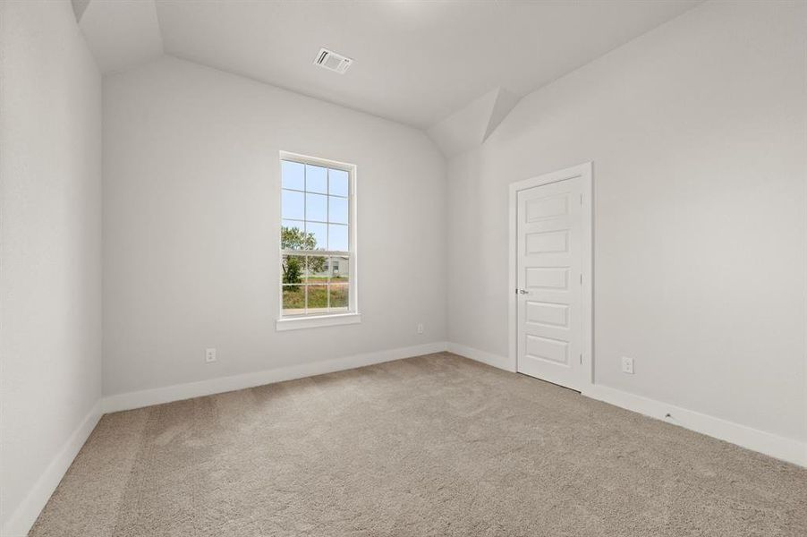 Spacious, unfurnished interior of a new home in Saddleback Estates, Boyd (Image 22).