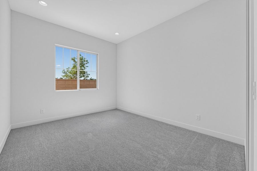 Spacious, unfurnished interior of a new home in Legado, Queen Creek (Image 19).