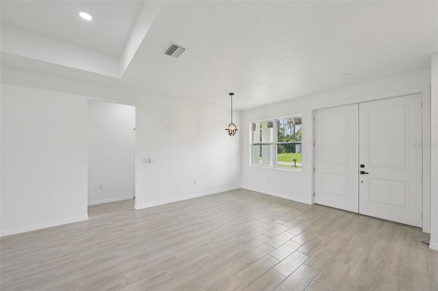 Spacious, unfurnished interior of a new home in , North Port (Image 13).