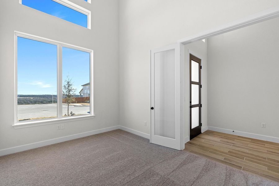 Spacious, unfurnished interior of a new home in Lariat, Liberty Hill (Image 35).