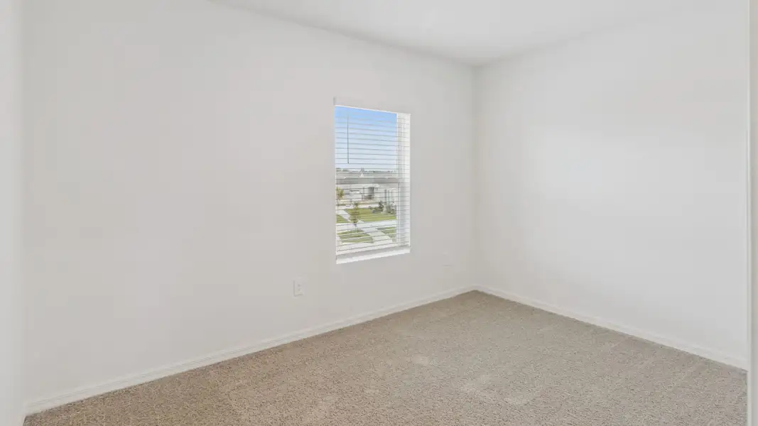 Representative unfurnished interior of a home built from the Coral by D.R. Horton in Hawthorne Ranch, Lakeland (Image 46).