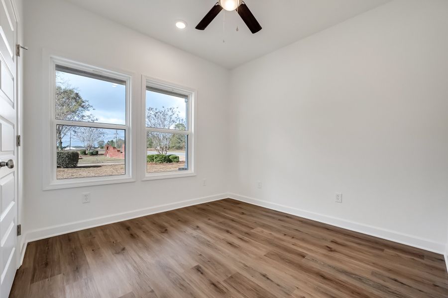 Spacious, unfurnished interior of a new home in Barton's Bend, Crestview (Image 21). Spacious, unfurnished interior of a new home in Barton's Bend, Crestview (Image 21).