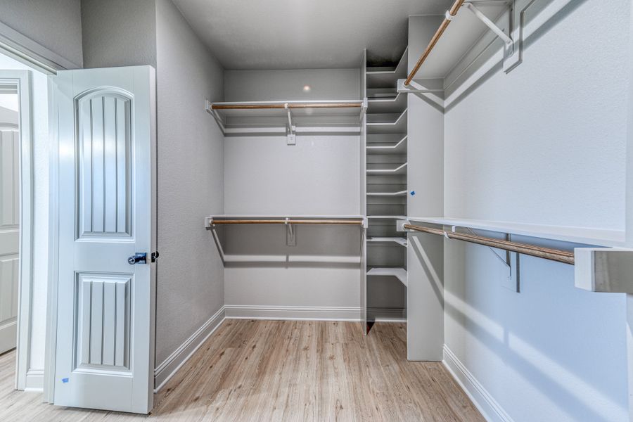 Representative unfurnished interior of a home built from the Lucas by Zeal Home Builders in Echo Grove, Poolville (Image 112).