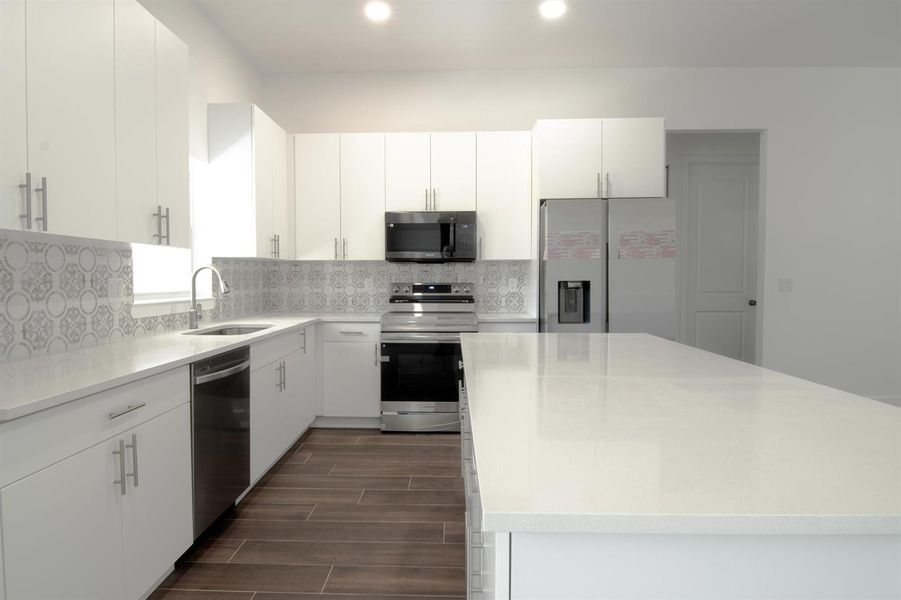 Quartz kitchen countertops Quartz kitchen countertops
