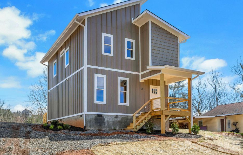 Front View before the concrete driveway and sidewalk