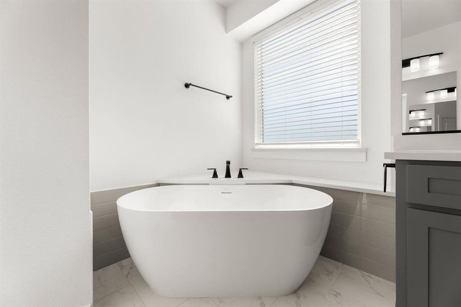 721 Hidden Lakes-Primary Suite-6