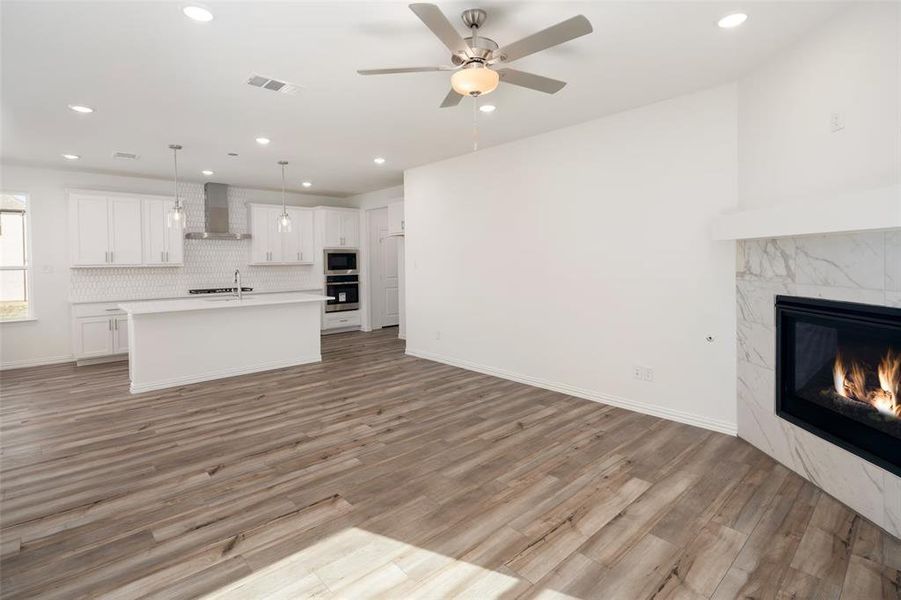 Spacious, unfurnished interior of a new home in Edgewater, Fate (Image 16). Spacious, unfurnished interior of a new home in Edgewater, Fate (Image 16).