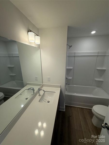 2nd Bathroom