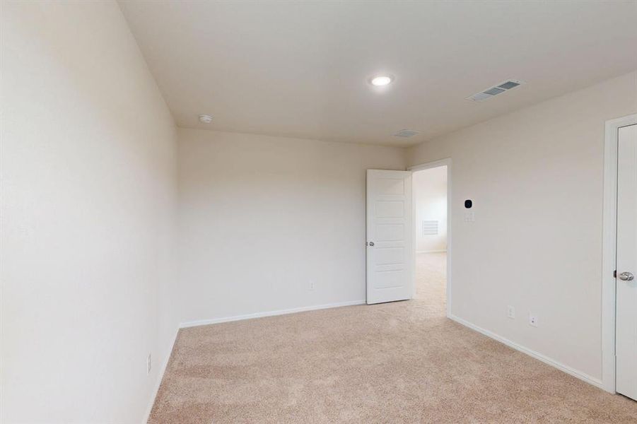 Spacious, unfurnished interior of a new home in Elevon, Lavon (Image 28). Spacious, unfurnished interior of a new home in Elevon, Lavon (Image 28).