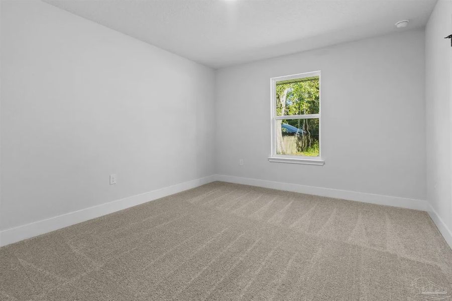 Spacious, unfurnished interior of a new home in Hidden Pines, Milton (Image 8).