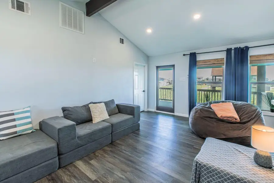Furnished interior view inside a new home in , Bolivar Peninsula (Image 7).