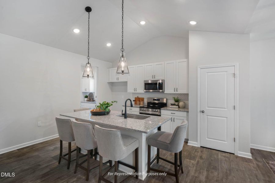 Guilford Furnished w_ messy kitchen -15