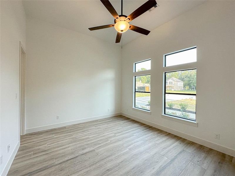 Spacious, unfurnished interior of a new home in , Dayton (Image 22).