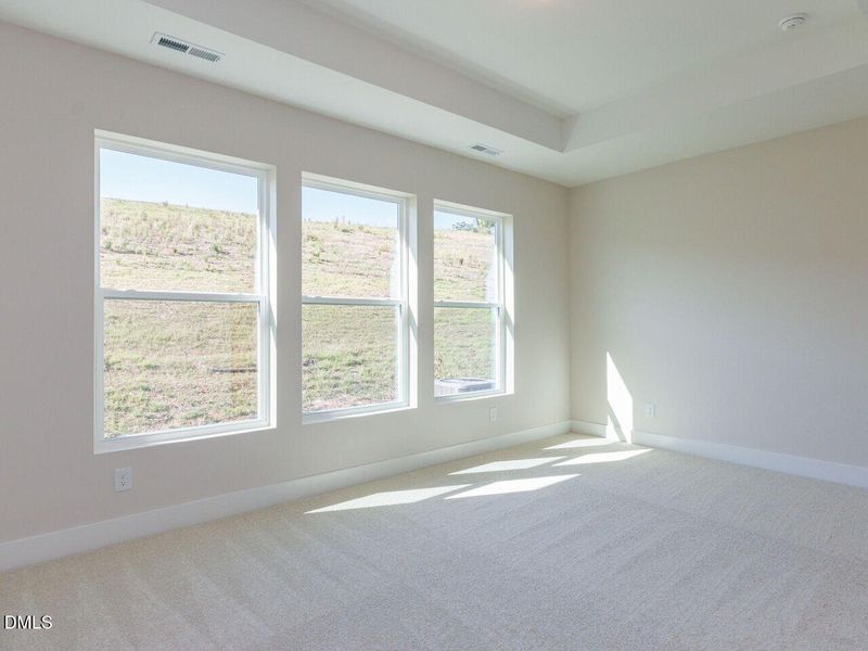 015-1280x960-primary-bedroom 015-1280x960-primary-bedroom