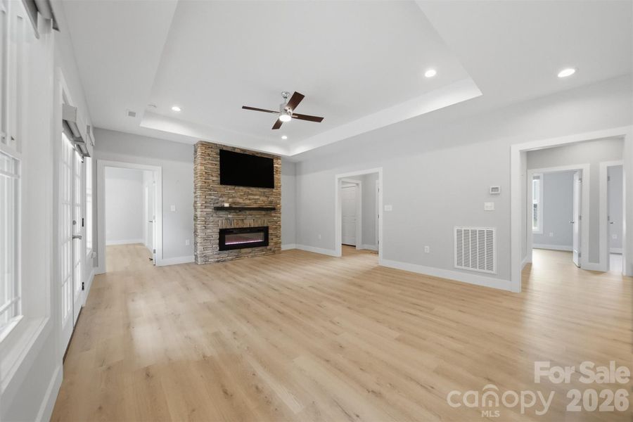 Spacious, unfurnished interior of a new home in , Hickory (Image 20).