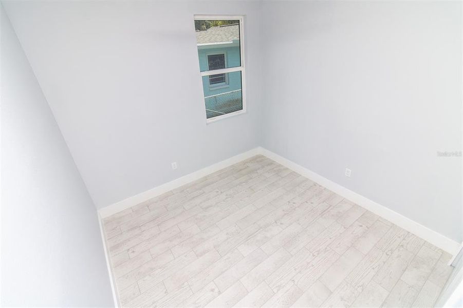 Spacious, unfurnished interior of a new home in , New Smyrna Beach (Image 13).