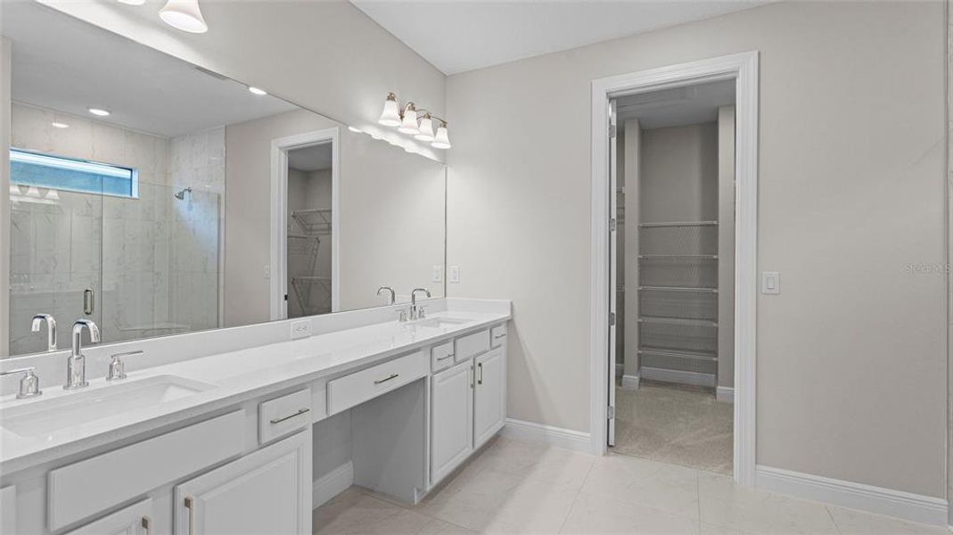 Furnished interior view inside a new home in Cresswind Lakewood Ranch, Lakewood Ranch (Image 12).