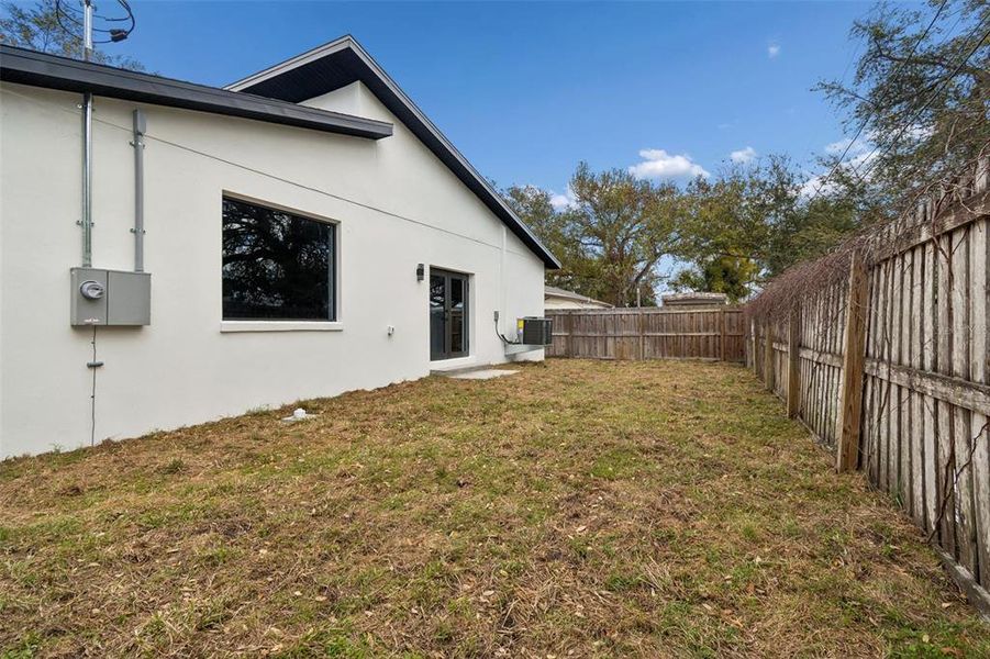 Exterior details and patio area of a home in , Pinellas Park (Image 22).