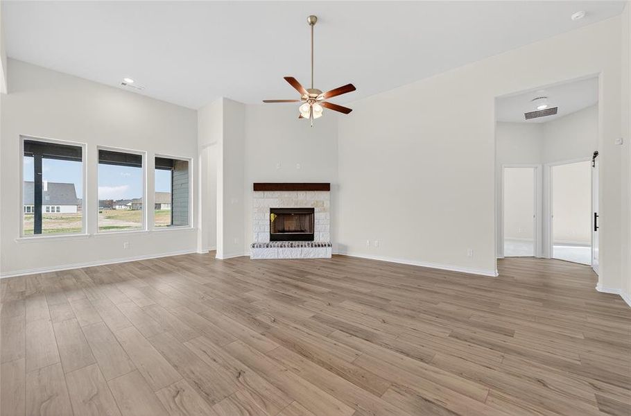 Spacious, unfurnished interior of a new home in Nash Estates, Tom Bean (Image 32).