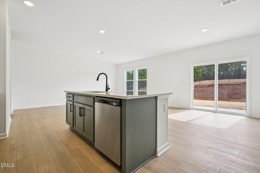 18-web-or-mls-Salers Loop-S1902-018