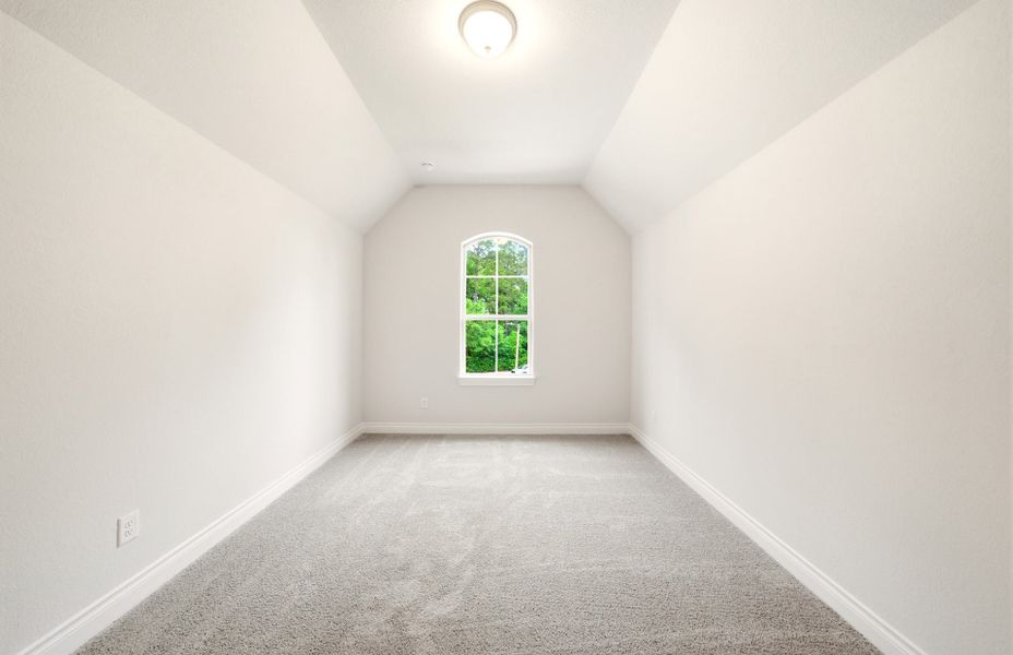 Spacious, unfurnished interior of a new home in Bridgeland 60′, Cypress (Image 38).
