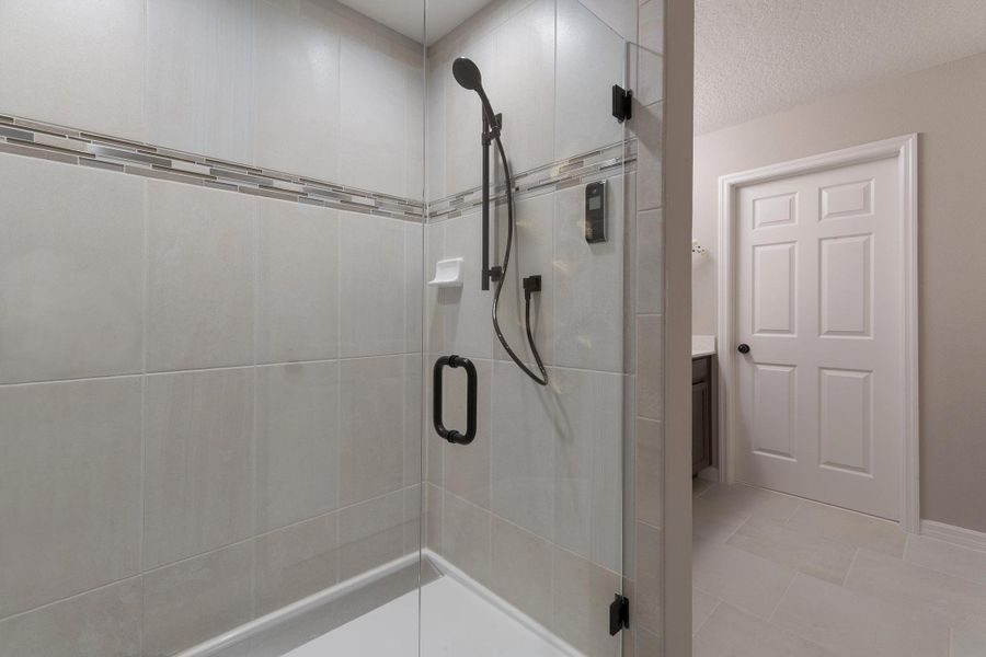 Primary Shower | Newcastle | New Homes in Florida | Landseas Homes