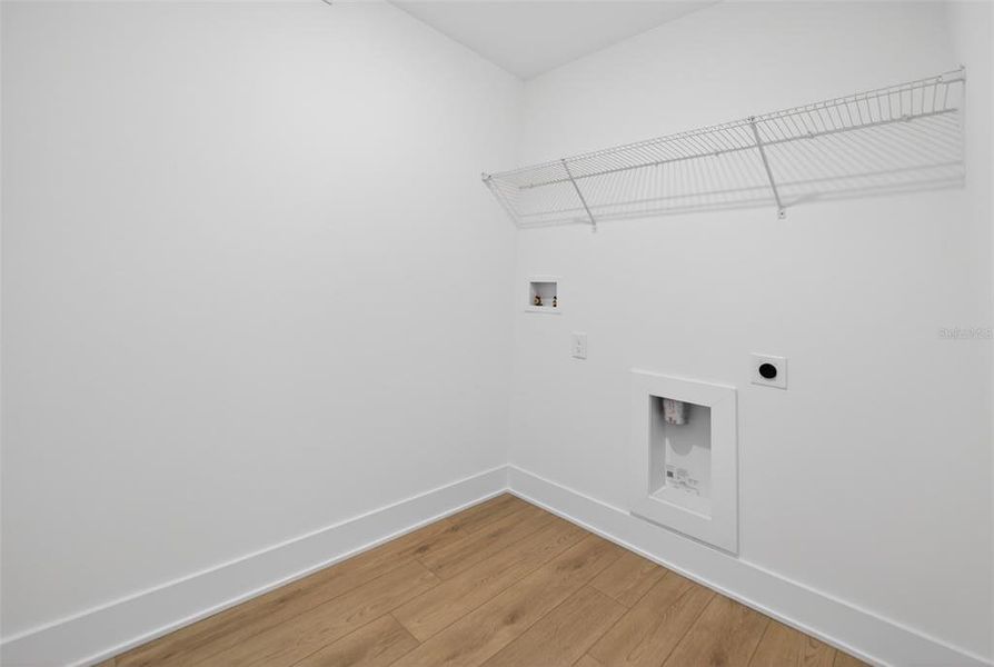Spacious, unfurnished interior of a new home in , Winter Garden (Image 29). Spacious, unfurnished interior of a new home in , Winter Garden (Image 29).